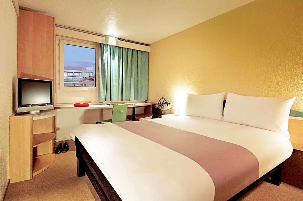 Ibis Provins Hotel Room photo